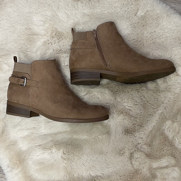 Old Navy Shoes - Old Navy Booties Size 8